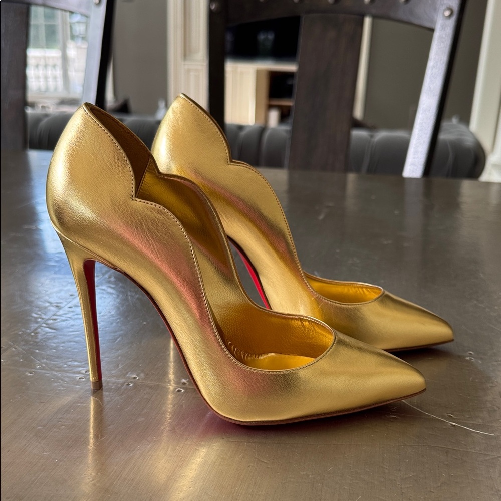 Christian Louboutin hot chick 100mm gold bouton stiletto sz 37.5
